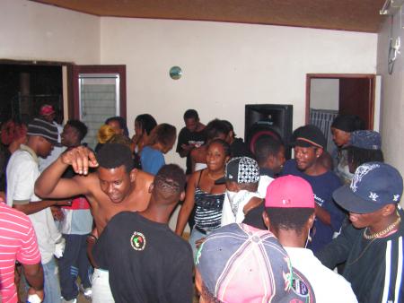 SON !!!!! CHEZ BALOU